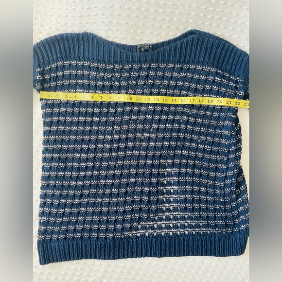 Theory Oversized Knit Sweater - Picture 8 of 11